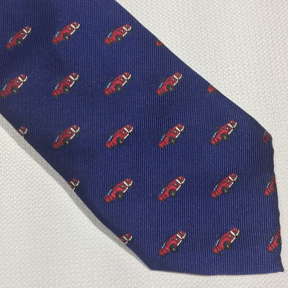 G.H.Bass & CO. NWT Men’s Silk Tie Red Car Design